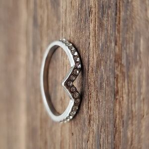 Mountain top‎ enhancer crystal ring size 9 R228